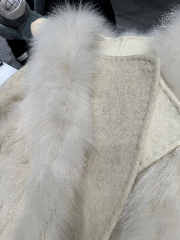 CHANEL VESTE RÉVERSIBLE EN FOURRURE DE RENARD 25S 592