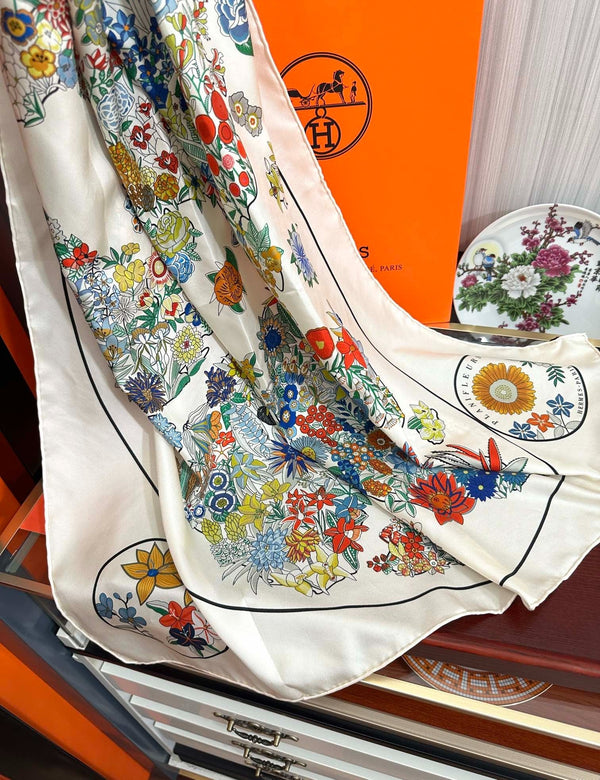HERMES 25S SCARF 90 IN SILK 735732