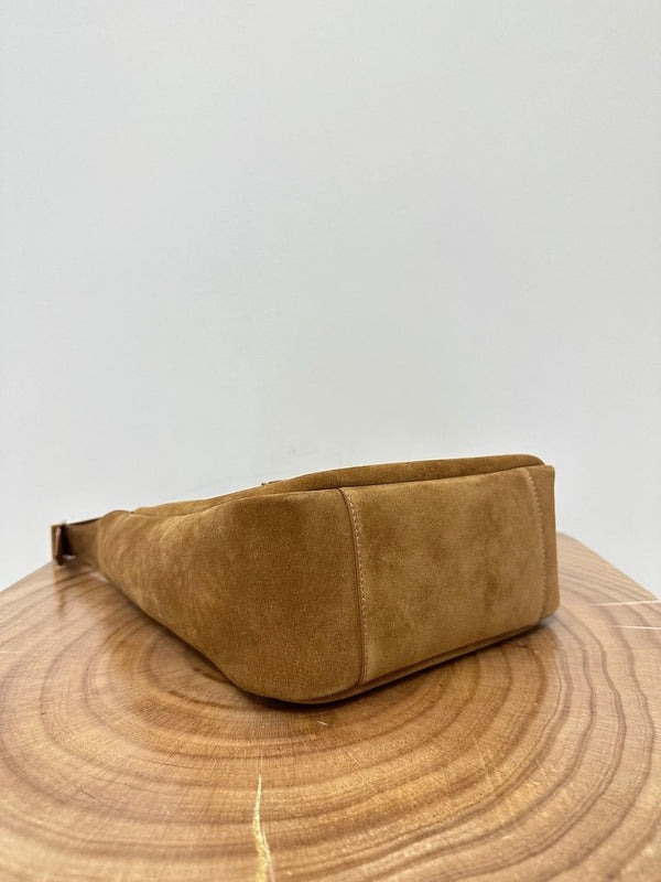 LE 5 À 7 SOUPLE PETIT 22 EN DAIM MARRON CARAMEL
