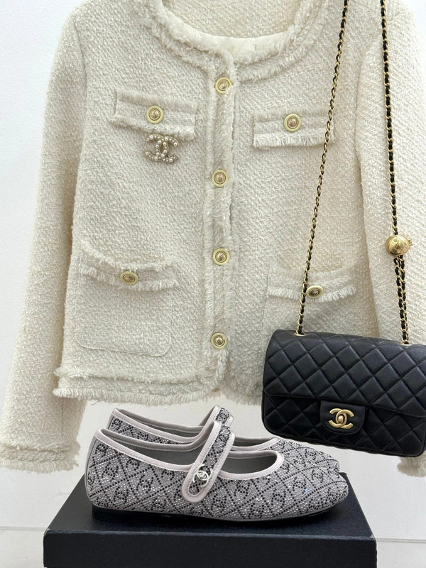 CC Flat Mary Jane 25ss in grigio decorato con strass