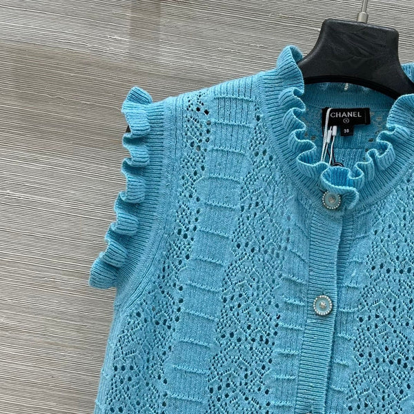 TOP SANS MANCHES CHANEL MODÈLE 73