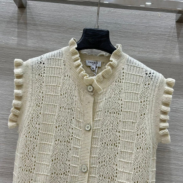 HAUT SANS MANCHES CHANEL STYLE 72