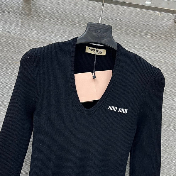 PULL MIU MIU MODÈLE 787