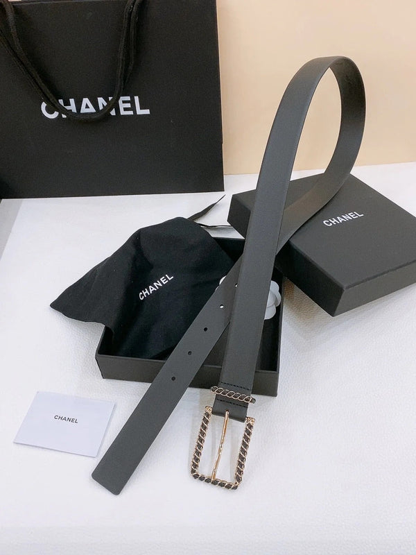 BELT 30MM IN BLACK CALFSKIN WITH INTERWOVEN GOLD CHAIN BUCKLE