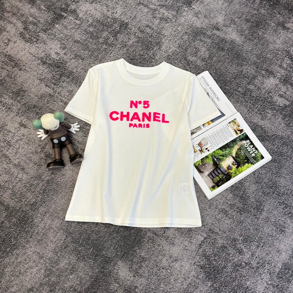 Chanel 2026 T-shirt Rose Lettre T Blanc Noir Coton 359108