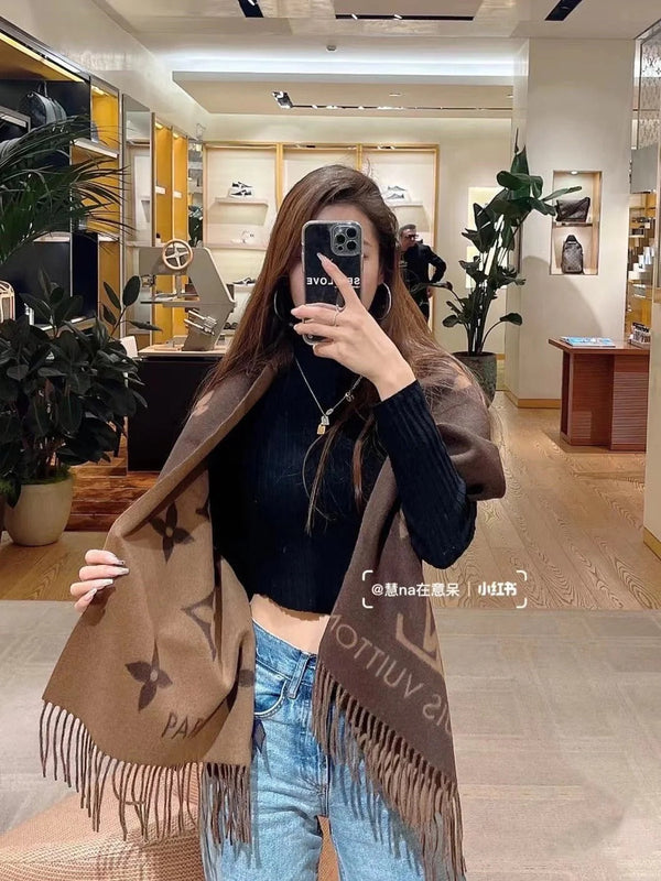 LV SCARF 180 CM IN CASHMERE 692999