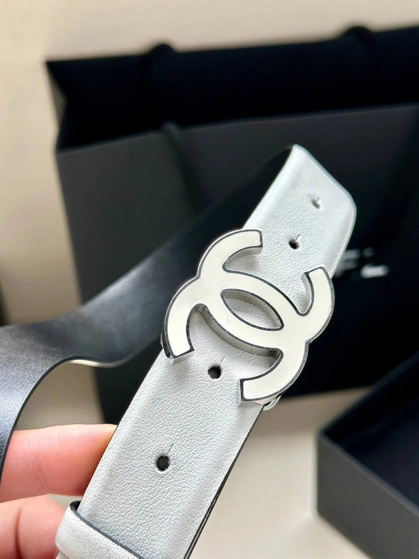 CC 30MM BELT IN FULL WHITE SMOOTH CALFSKIN METAL HARDWARE