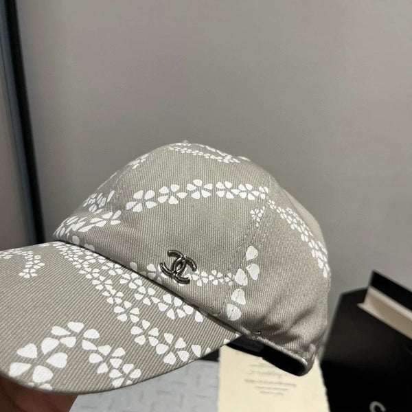 BASEBALL HAT LIGHT TAUPE WHITE PATTERN 674030