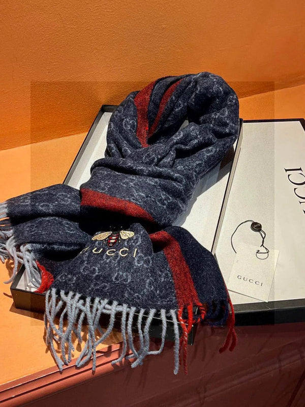 CHANEL 25S SCARF 190 IN CASHMERE 718528