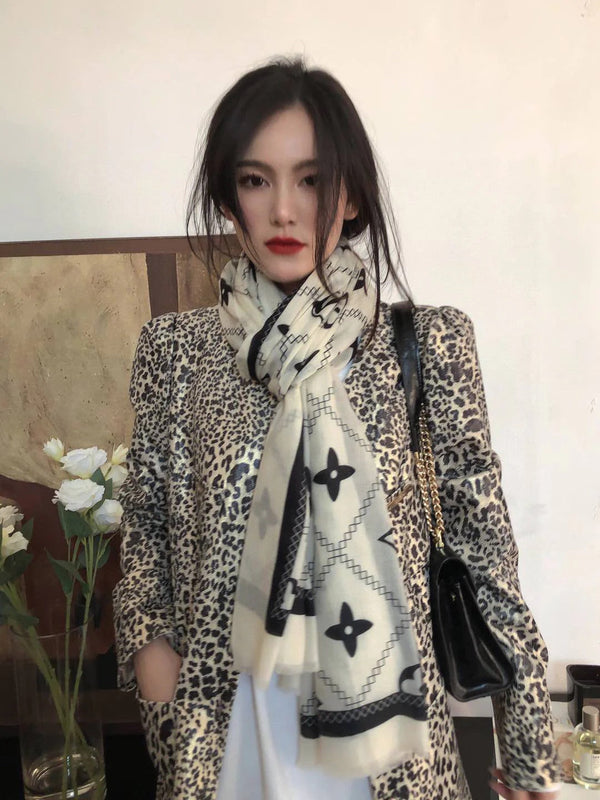 LV SCARF 200 CM IN CASHMERE 738535