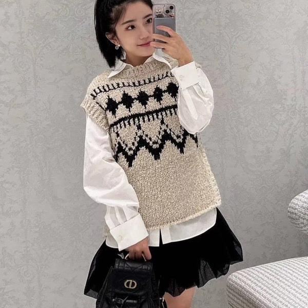 DIOR PULL SANS MANCHES 25S 495