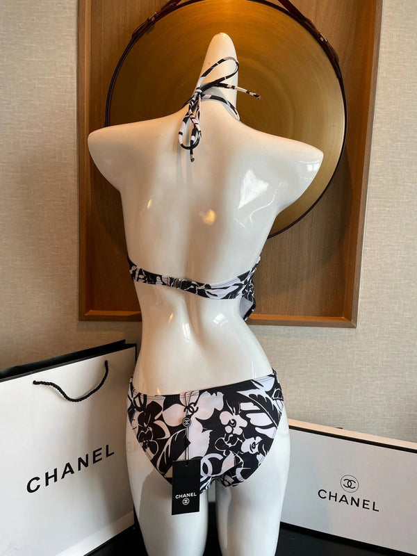 CC BIKINI SWIMSUIT SET IN BLACK AND WHITE FLORAL PRINTED 622171