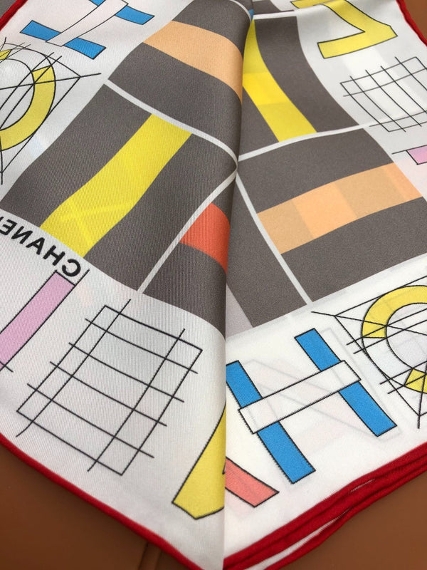 CHANEL 25S SCARF 90 IN SILK 704585