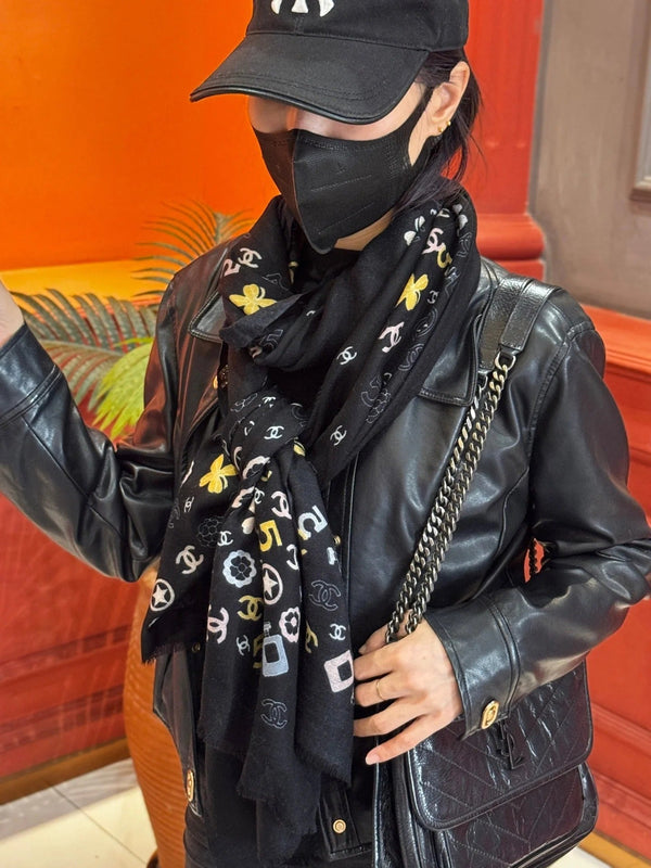 CHANEL 25S SCARF 200 IN CASHMERE 727295