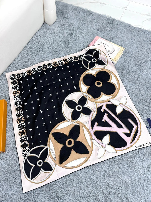 LV SCARF 90 CM IN SILK 720000