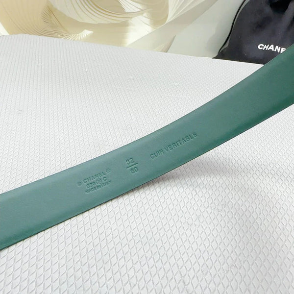 CC 30MM BELT IN COOL GREEN SHINNY CALFSKIN WHITE LOGO