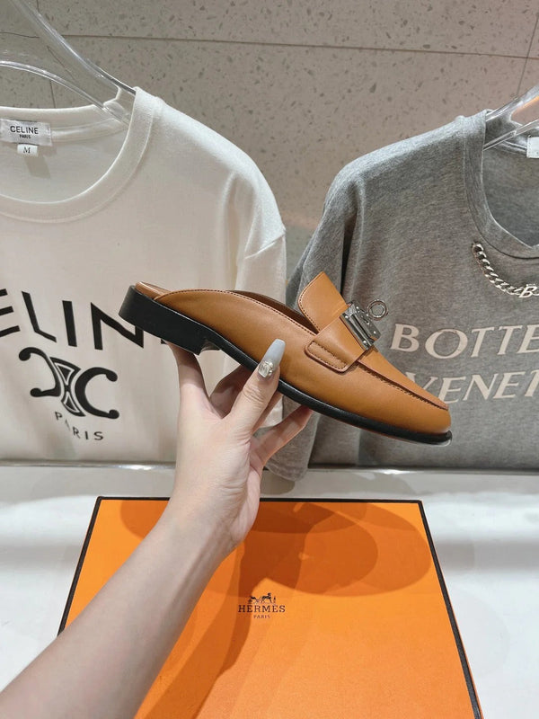 IOTA MULE GOLD CALFSKIN