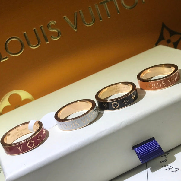 LV LOGO STAR AND SUN RING