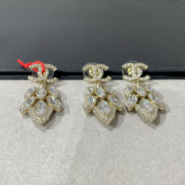 CHANE SMALL FRAGRANCE WHEAT GOLD DIAMOND ORECCHINI