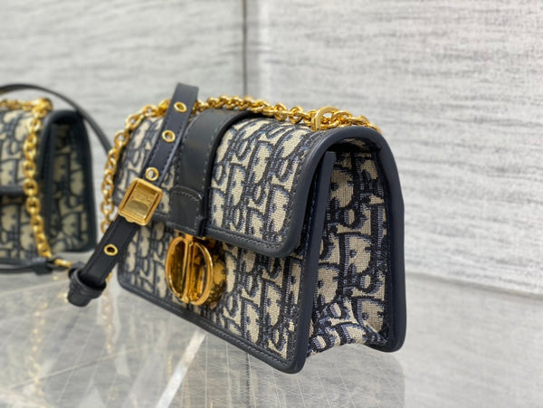 30 MONTAIGNE 21,5 CM RICAMO OBLIQUO BLU