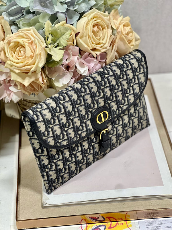 CD BOBBY 27CM RICAMO OBLIQUO BLU