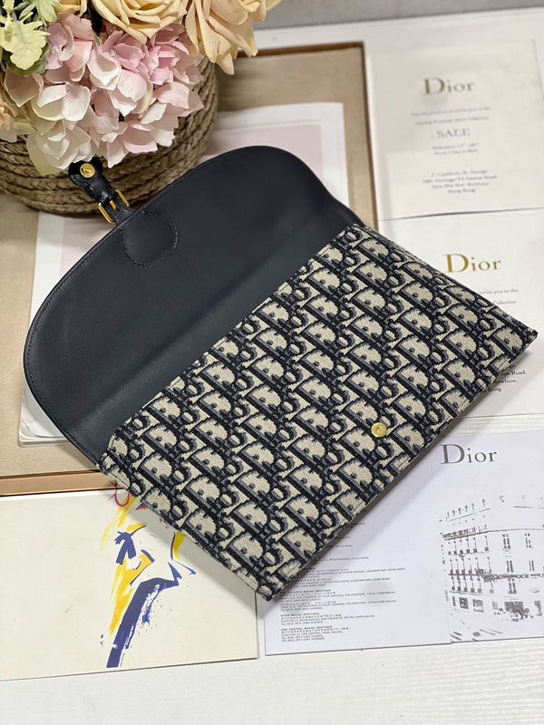 CD BOBBY 27CM RICAMO OBLIQUO BLU