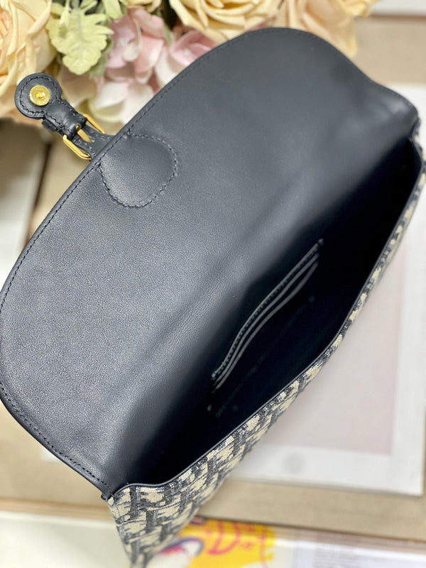 CD BOBBY 27CM RICAMO OBLIQUO BLU