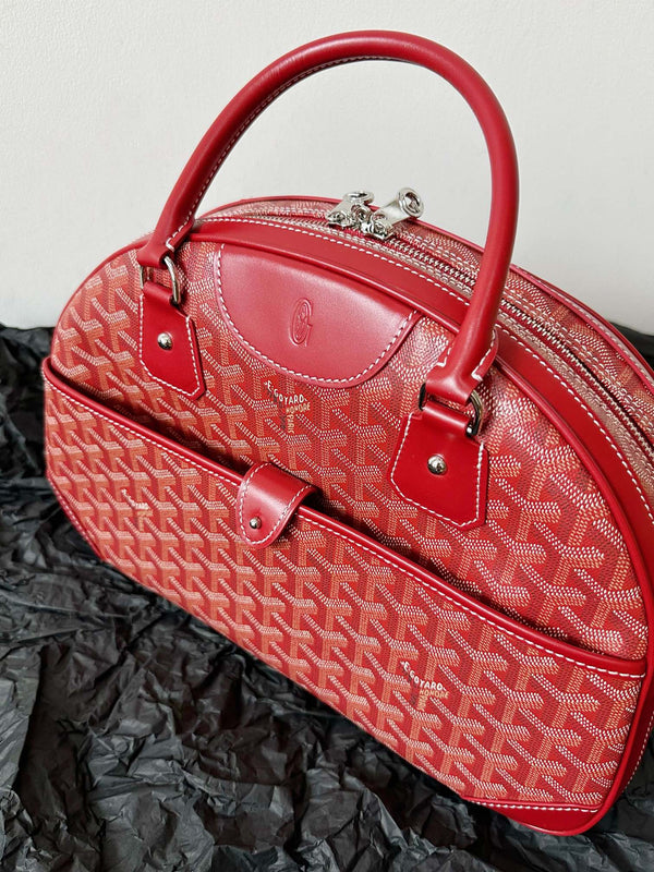 GOYA BOWLING BALL MEDIUM RED CANVAS