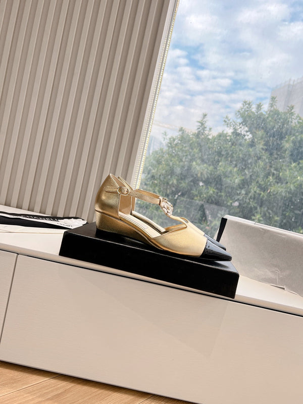 CC 25s Camellia T Strap Slingback 50mm Black Gold Calfskin&Sheepskin 413325