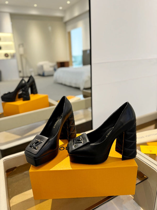 LV Shake Pump 120mm Pelle bovina nera liscia