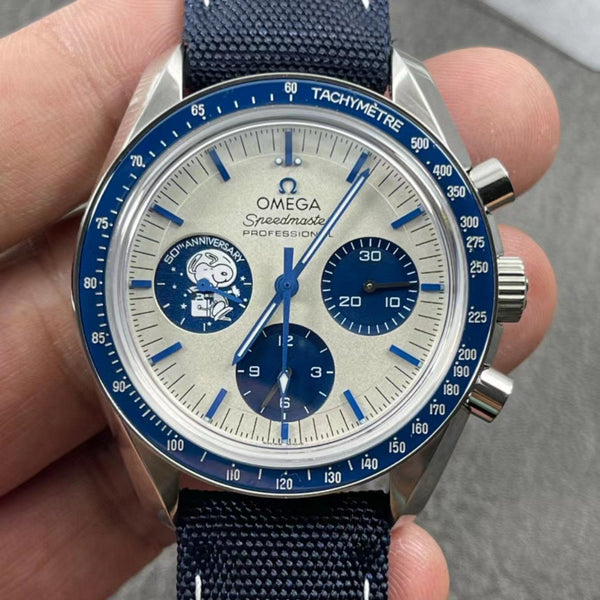 SPEEDMASTER APOLO SILVER SNOOPY