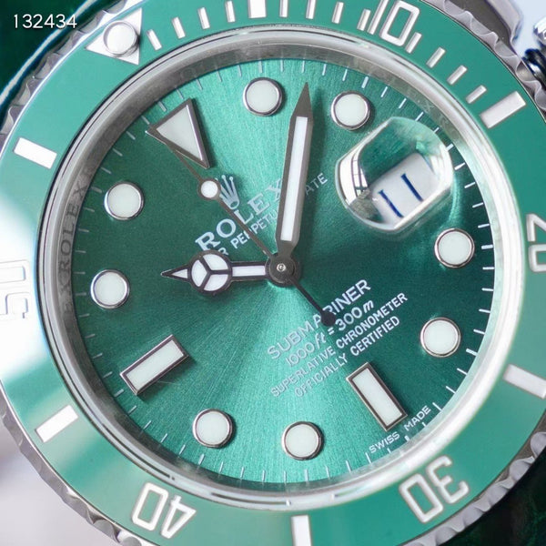 SUBMARINER DATE BLACK DIAL LEATHER STRAP