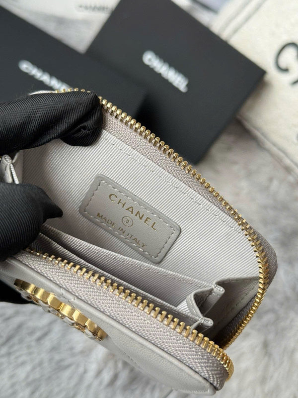 ALV Victorine 19 Zipped Coin Purse Lambskin