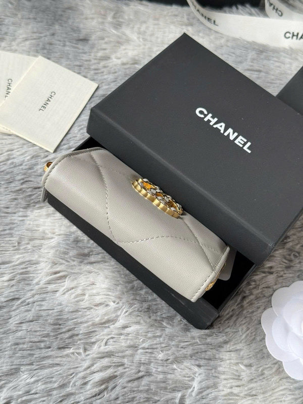 ALV Victorine 19 Zipped Coin Purse Lambskin