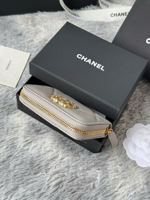 ALV Victorine 19 Zipped Coin Purse Lambskin