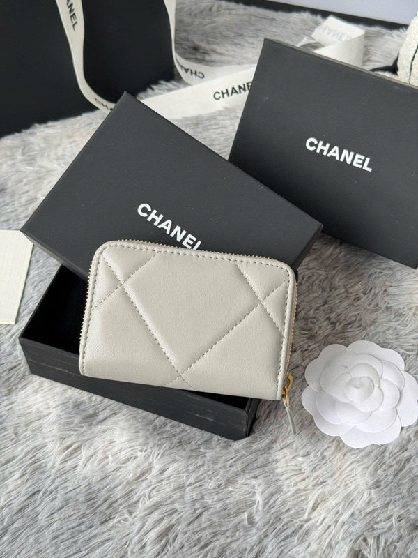 ALV Victorine 19 Zipped Coin Purse Lambskin