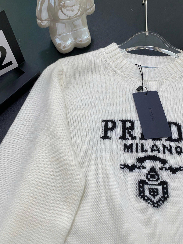 Prad Logo Crew-Neck Cropped Sweater in Cashmere