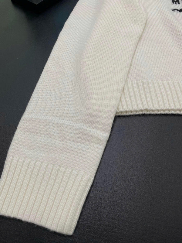 Prad Logo Crew-Neck Cropped Sweater in Cashmere