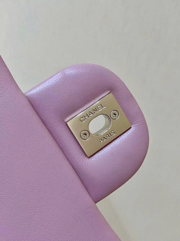 FLAP BAG 23CM PINK LAMBSKIN LIGHT GOLD HARDWARE