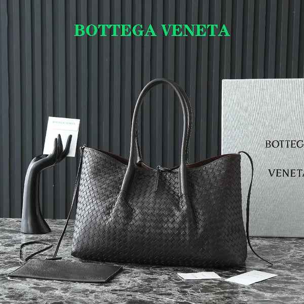 Borsa BV Pinacoteca 43 cm in pelle di vitello intrecciata marrone scuro e pelle scamosciata