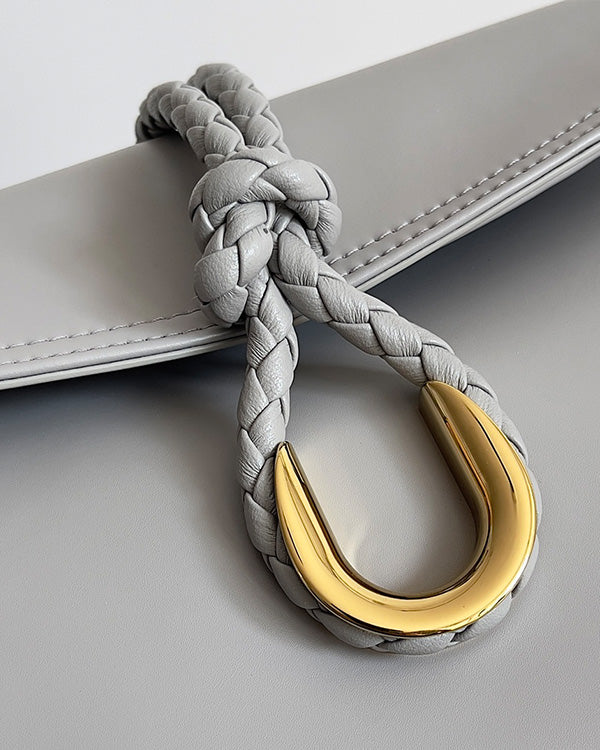 Borsa a tracolla BV Liberta con fibbia, 30 cm, in pelle di vacchetta grigio argento