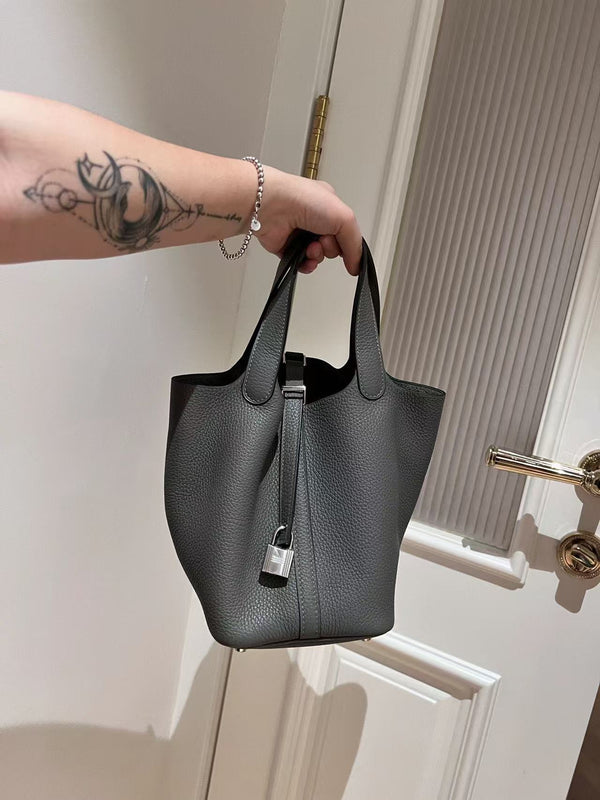 Sac HM Picotin Lock 18 Cuir de vachette Gris