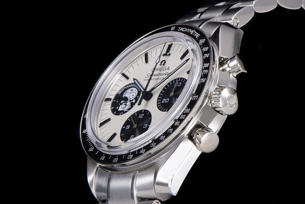 SPEEDMASTER MOONWATCH SNOOPY LUNETTA NERA 