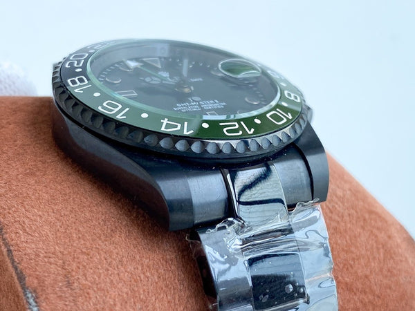 GMT-MASTER II CUSTOM CASSA NERA LUNETTA VERDE NERA 