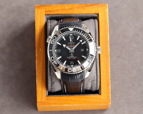 SEAMASTER PROFESSIONAL PLANET OCEAN 600M NERO CERAMICA PELLE 