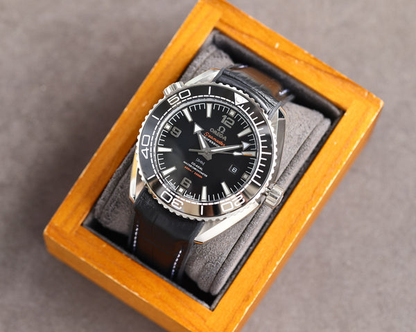 SEAMASTER PROFESSIONAL PLANET OCEAN 600M NERO CERAMICA PELLE 