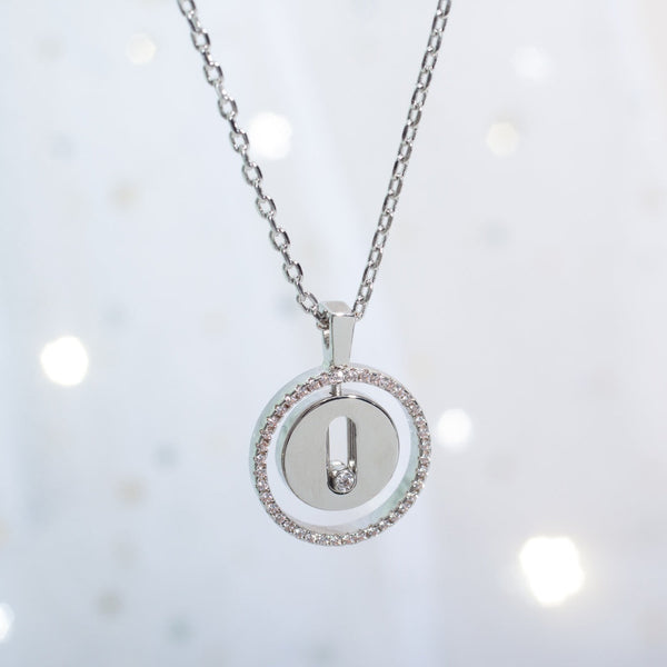 LUCKY MOVE SILVER NECKLACE