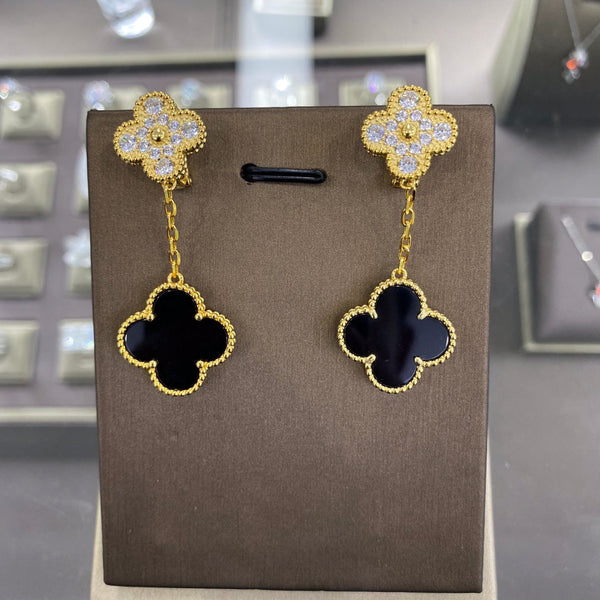 ORECCHINI IN ORO CON DIAMANTI E 2 MOTIVI CLOVER