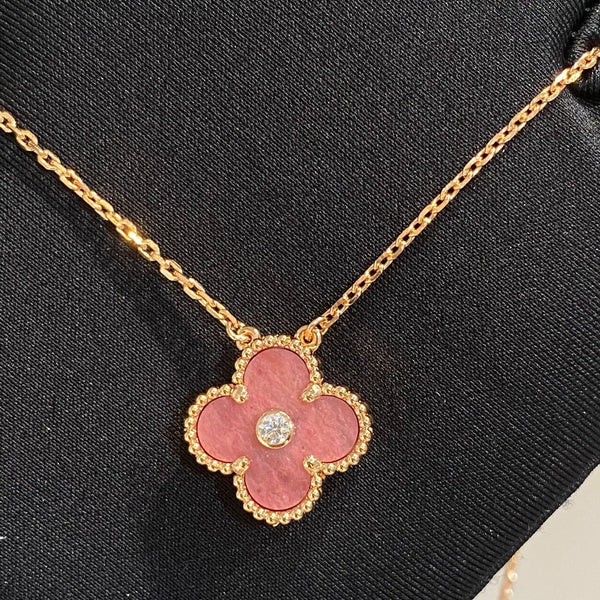 COLLANA IN ORO ROSA CON 1 DIAMANTE E RODONITE CLOVER