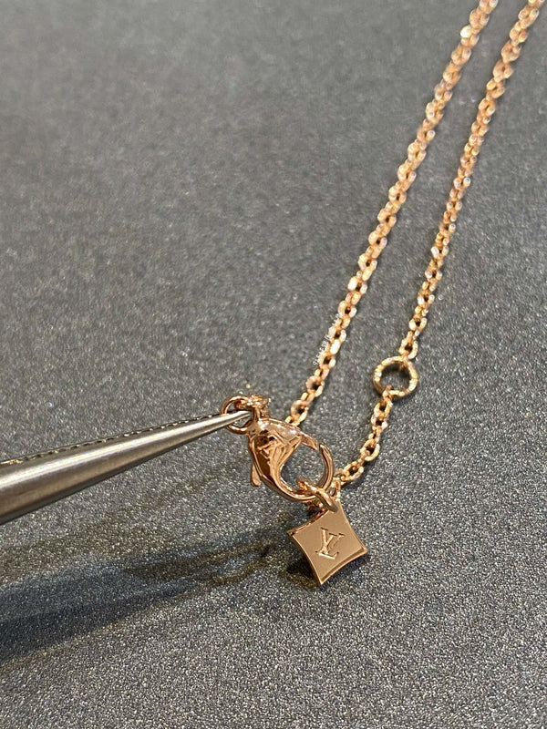 COLLANA CON DIAMANTI A STELLA